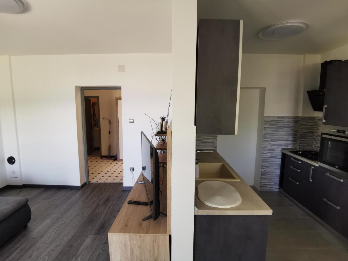 Deedee Apartment Senj  Bagian luar foto